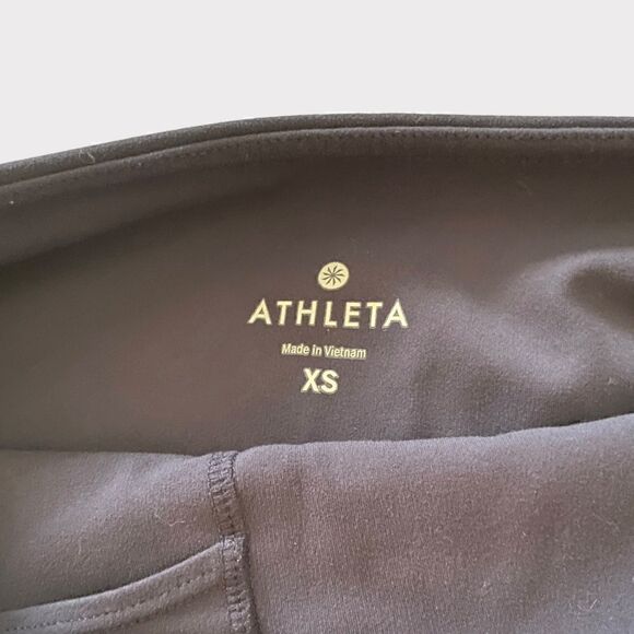 Athleta | EUC MIXED PRINT NAVY MESH SALUTATION
7/8 TIGHT SIZE XS - Picture 2 of 4